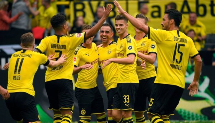 Футбол. Лига чемпионов. Барселона - Боруссия Дортмунд