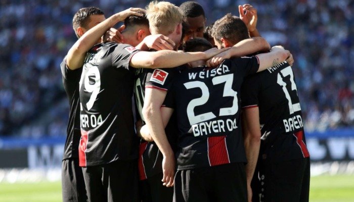 Футбол. Лига Чемпионов. Байер - Локомотив