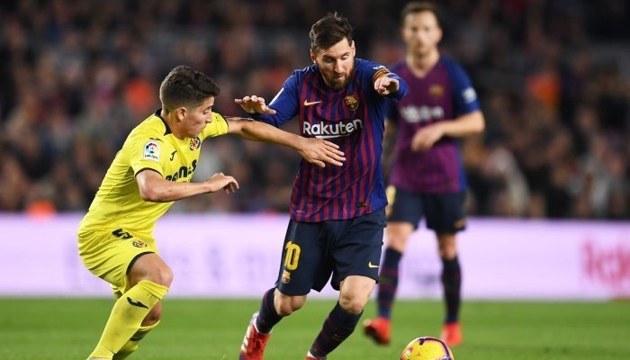 Футбол. Примера. Вильярреал - Барселона